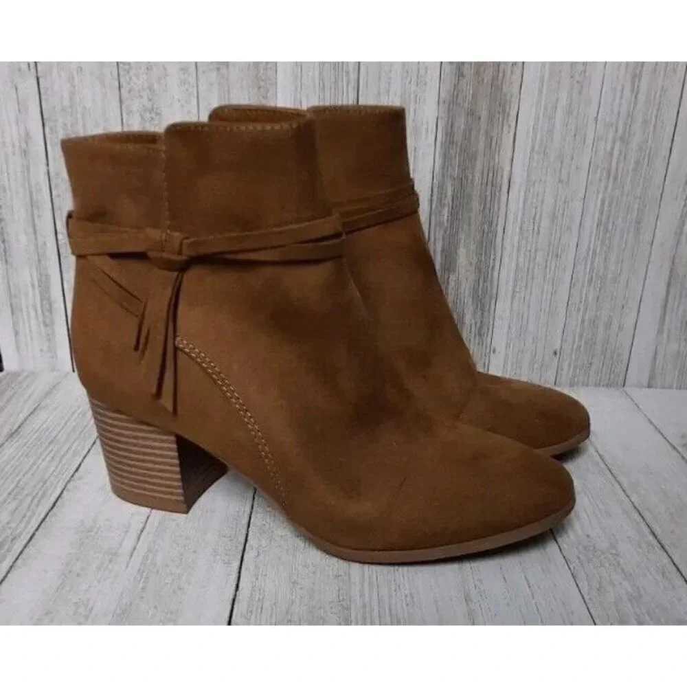 Cp Faux Suede Savana Saddle Tasseled Ankle Boots Size 7M